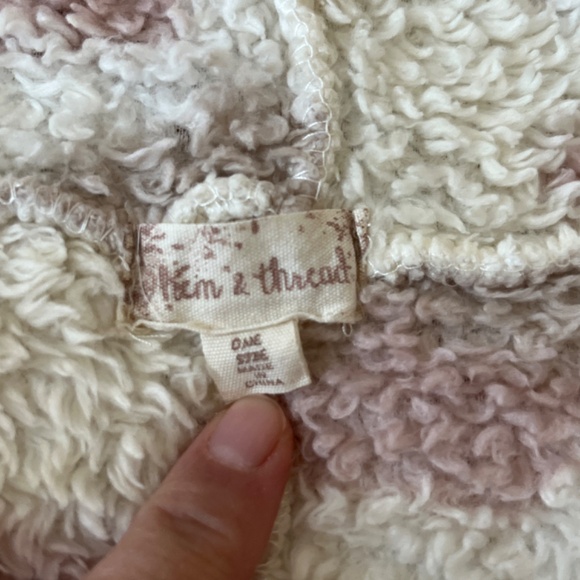 Hem & Thread Sherpa hooded sweater - Picture 2 of 4